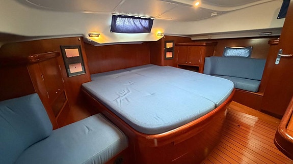 Beneteau Oceanis Clipper 42 CC 2005 Finland 8 of 12