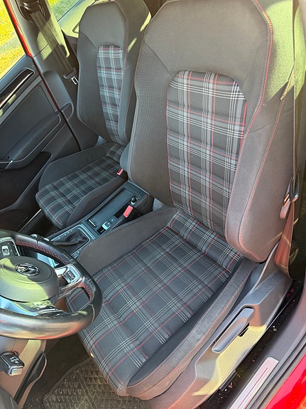 Volkswagen Golf VII 4 of 4