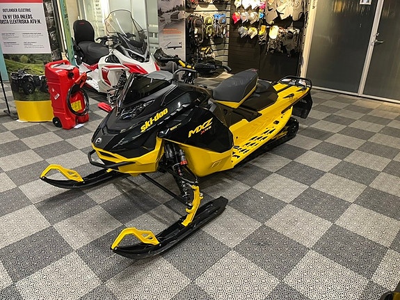 Ski-doo MXZ X-RS 850 E-tec -25 Smart-shox *Superdeal NY*