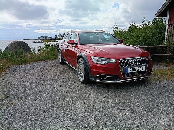 Audi A6 allroad 2 of 6