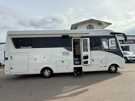 Concorde Charisma 850 L Swedish Edition Långbäddar, 4500 mil, välvårdad lyxhusbil!