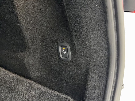 Volvo XC60 18 of 30