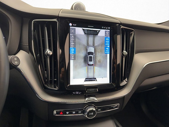 Volvo XC60 27 of 30