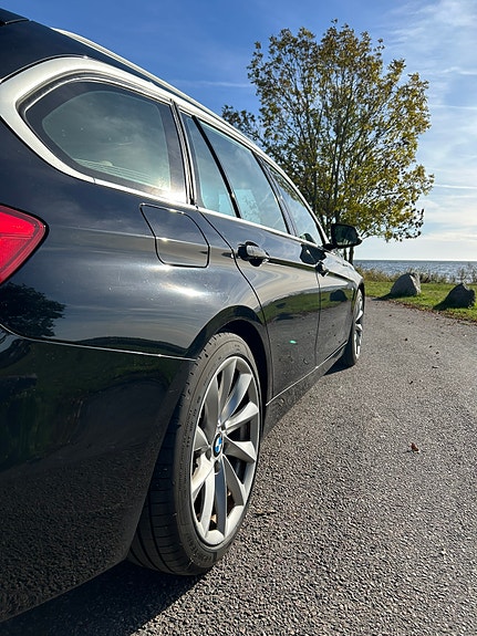 BMW 320d 3 of 8