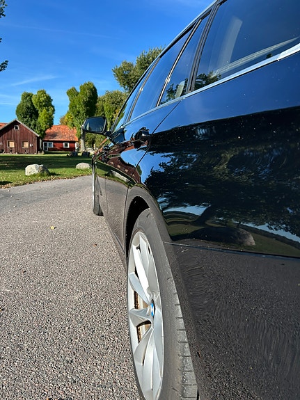 BMW 320d 4 of 8