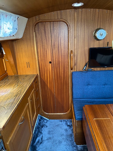 Albin Delta 11 of 26