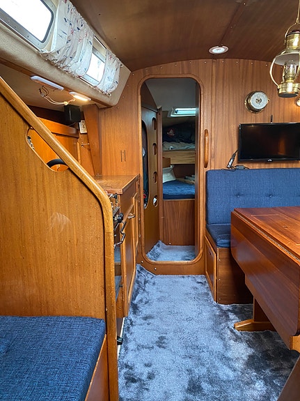 Albin Delta 8 of 26