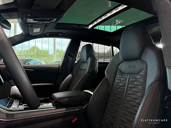 Audi RS Q8 8 of 26