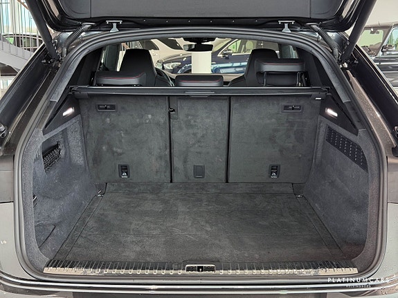 Audi RS Q8 20 of 26