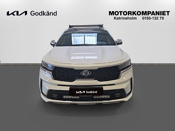 Kia Sorento 2 of 15
