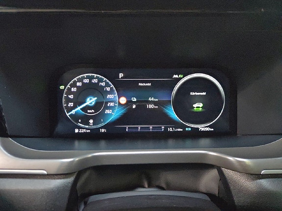 Kia Sorento 10 of 15