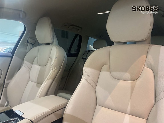 Volvo V60 27 of 30