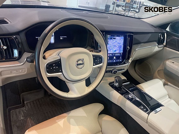 Volvo V60 26 of 30