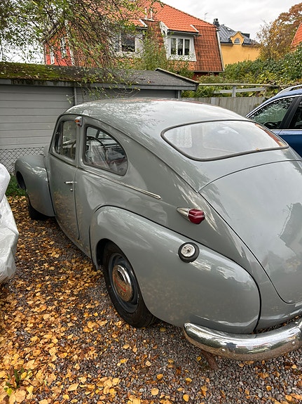 Volvo PV 3 of 9