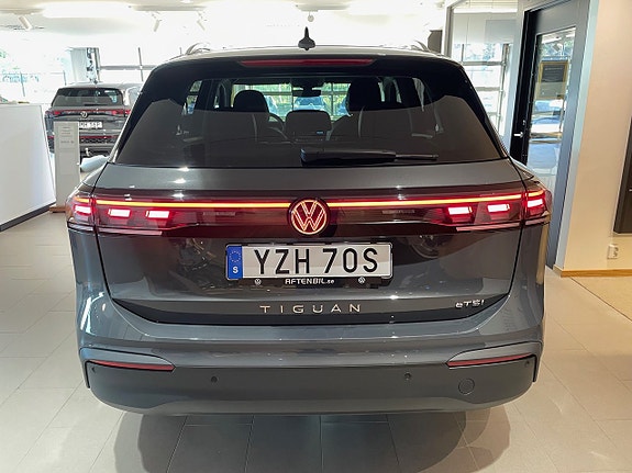 Volkswagen Tiguan 5 of 22