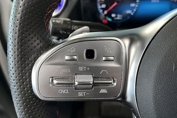 Mercedes-Benz EQA250+ 25 of 25