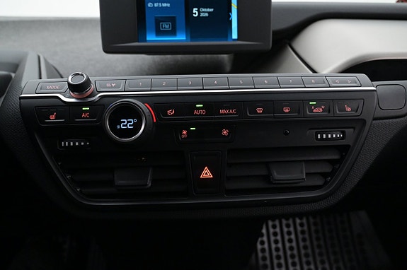 BMW i3s 23 of 27