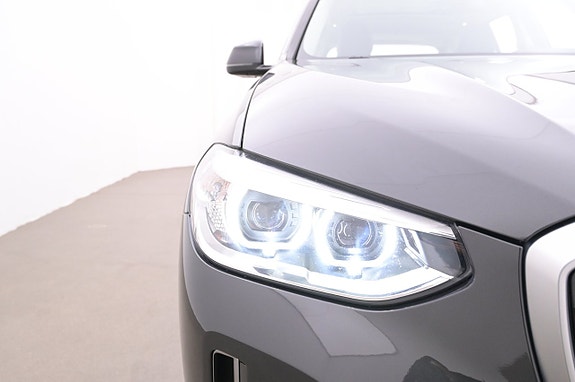 BMW iX3 26 of 27