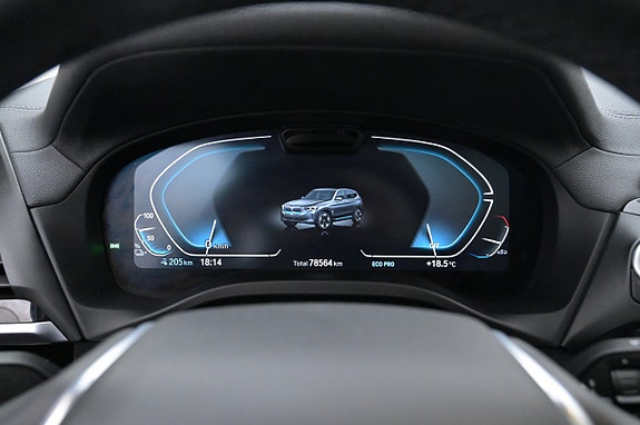 BMW iX3 8 of 27