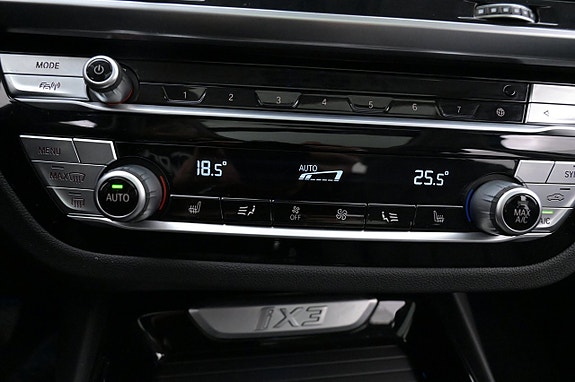 BMW iX3 23 of 27