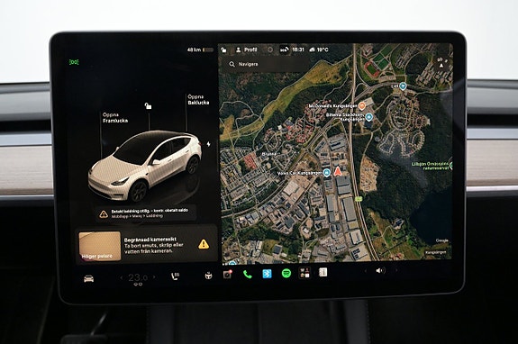 Tesla Model Y 19 of 27