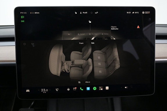Tesla Model Y 21 of 27