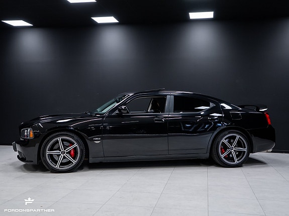 Dodge Charger 2 of 30