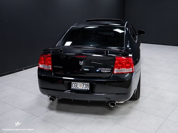 Dodge Charger 14 of 30