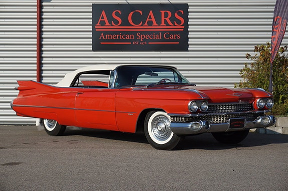 Cadillac Convertible 2 of 26