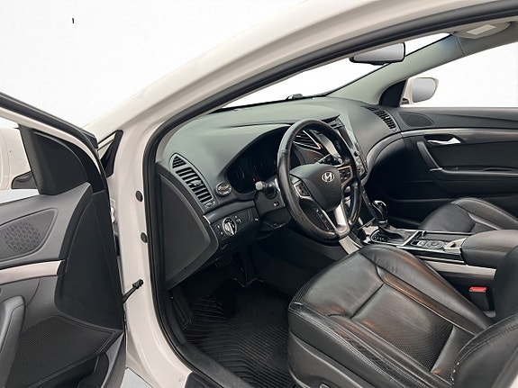 Hyundai i40 14 of 30