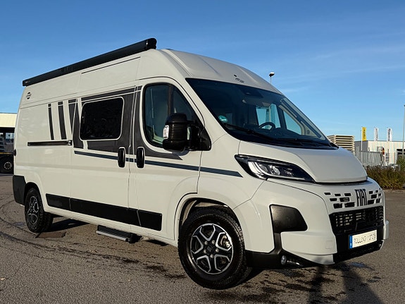 Carado *5.99m*8-växlad automat*Nya 140hk*Lithiumbatteri*Cockpit-panel*
