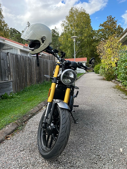 Triumph SPEED 400 2 of 9