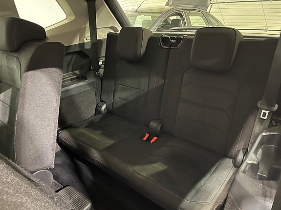 Volkswagen Tiguan Allspace 12 of 21