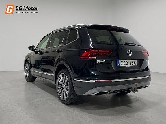 Volkswagen Tiguan Allspace 4 of 21