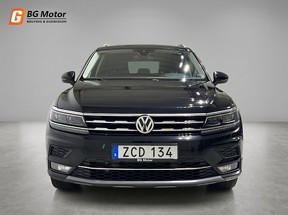 Volkswagen Tiguan Allspace 2 of 21