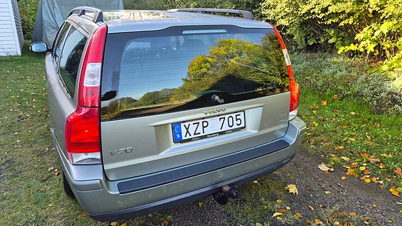 Volvo V70 4 of 14