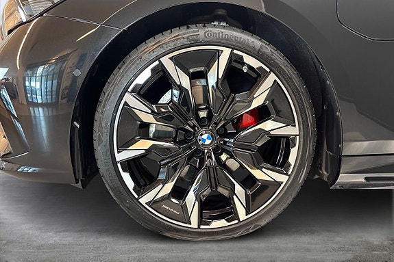 BMW 530e 16 of 17