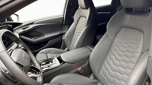 Audi A6 e-tron 7 of 11