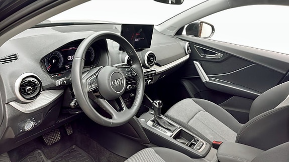 Audi Q2 6 of 11