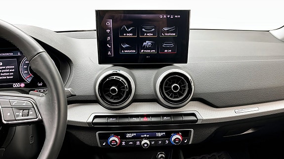 Audi Q2 8 of 11