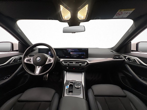 BMW i4 18 of 30