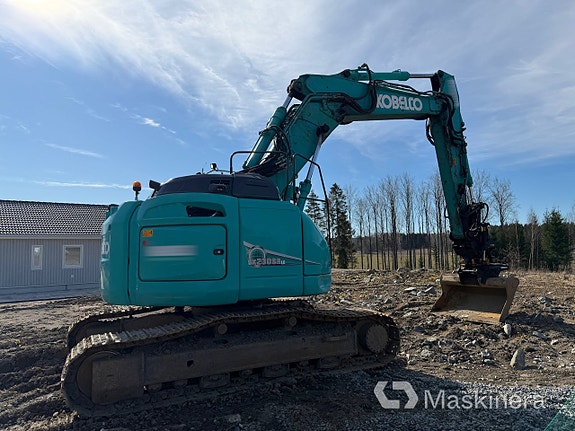 Grävmaskin Kobelco SK230SRLC-5E med skopor & pålaggregat 4 of 27