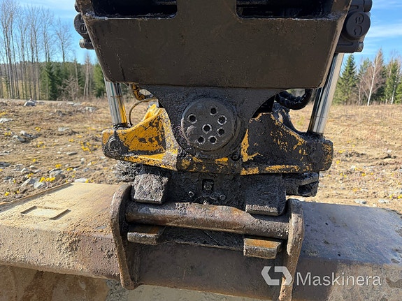 Grävmaskin Kobelco SK230SRLC-5E med skopor & pålaggregat 27 of 27