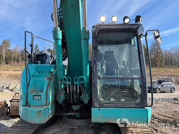 Grävmaskin Kobelco SK230SRLC-5E med skopor & pålaggregat 9 of 27