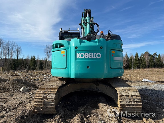 Grävmaskin Kobelco SK230SRLC-5E med skopor & pålaggregat 5 of 27