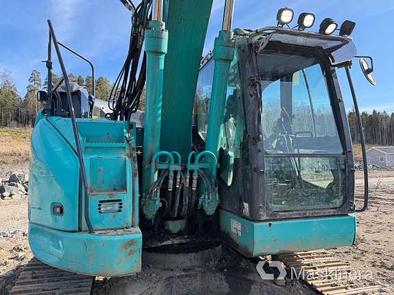 Grävmaskin Kobelco SK230SRLC-5E med skopor & pålaggregat 10 of 27