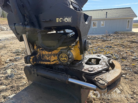 Grävmaskin Kobelco SK230SRLC-5E med skopor & pålaggregat 24 of 27
