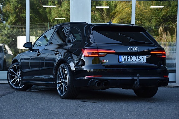 Audi S4 5 of 30