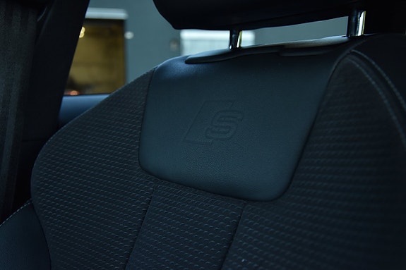 Audi S4 27 of 30