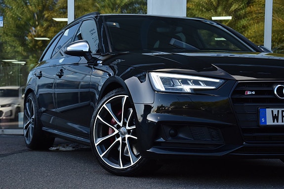 Audi S4 4 of 30